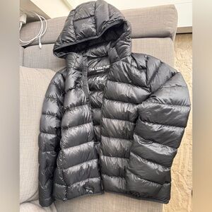 Aritzia TNA ‘The Little Puff’ size XL